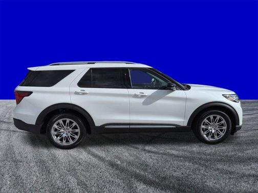 White Metallic 2026 Ford Explorer Platinum