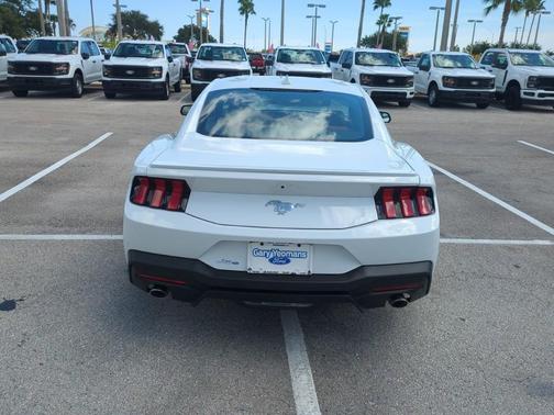 2025 Ford Mustang EcoBoost