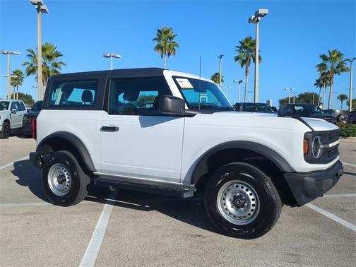 2025 Ford Bronco Base