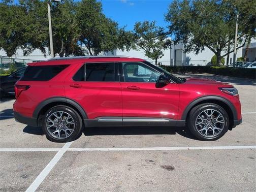 2025 Ford Explorer Platinum