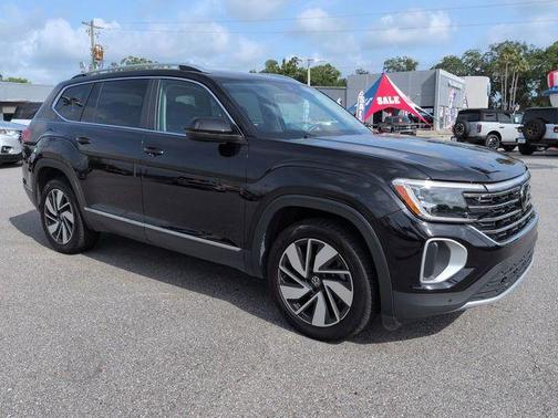Deep Black Pearl Effect 2024 Volkswagen Atlas 2.0T SEL