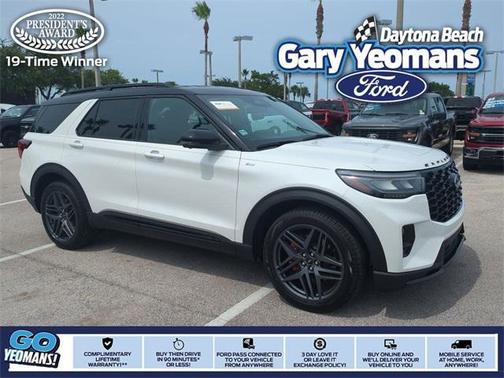 2025 Ford Explorer ST-Line