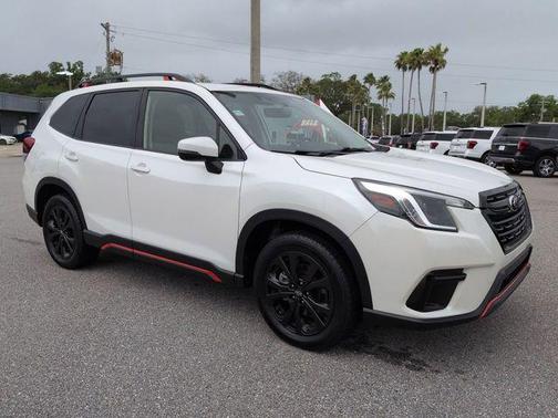 Crystal White Pearl 2022 Subaru Forester Sport