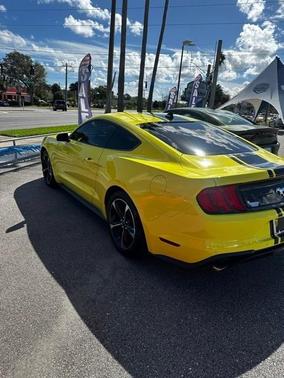 2021 Ford Mustang EcoBoost