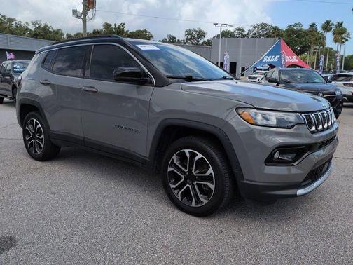 Sting Gray Clearcoat 2024 Jeep Compass Limited