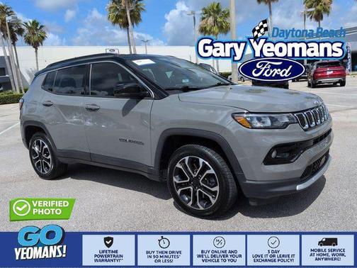 Sting Gray Clearcoat 2024 Jeep Compass Limited