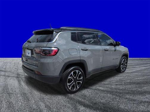 Sting Gray Clearcoat 2024 Jeep Compass Limited