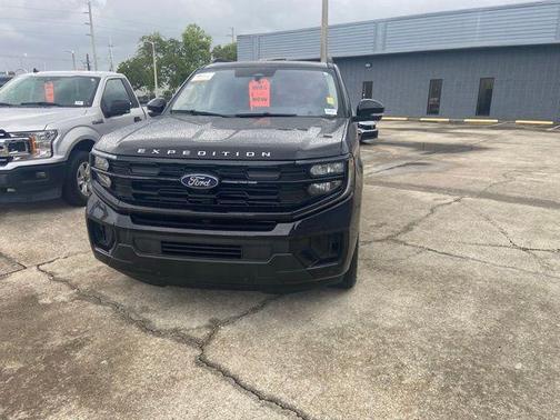 Black Metallic 2025 Ford Expedition Max Active