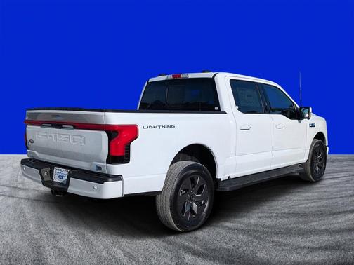 2025 Ford F-150 Lightning LARIAT