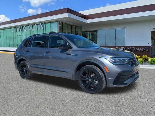2023 Volkswagen Tiguan 2.0T SE R-Line Black