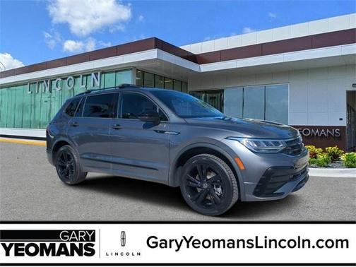 2023 Volkswagen Tiguan 2.0T SE R-Line Black