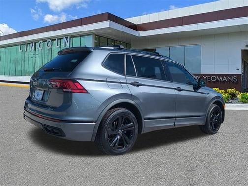 2023 Volkswagen Tiguan 2.0T SE R-Line Black