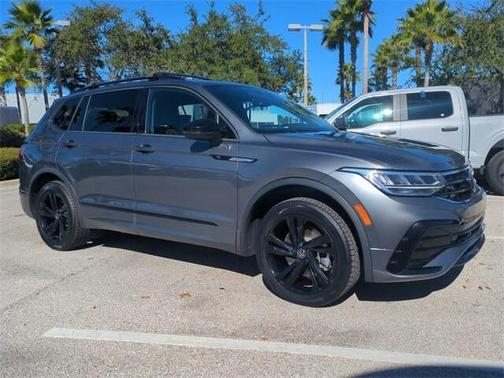 2023 Volkswagen Tiguan 2.0T SE R-Line Black