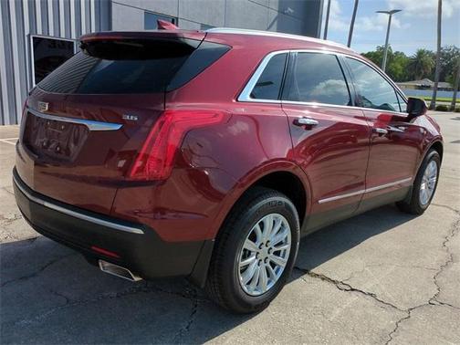 2017 Cadillac XT5 Base