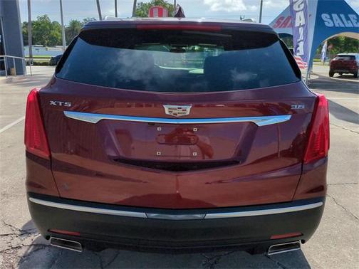 2017 Cadillac XT5 Base