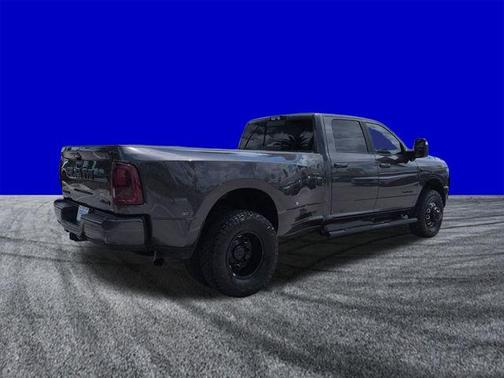 Crystal Metallic 2025 RAM 3500 Laramie
