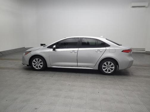 Classic Silver Metallic 2022 Toyota Corolla LE