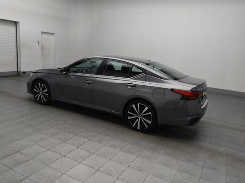 2022 Nissan Altima SR FWD