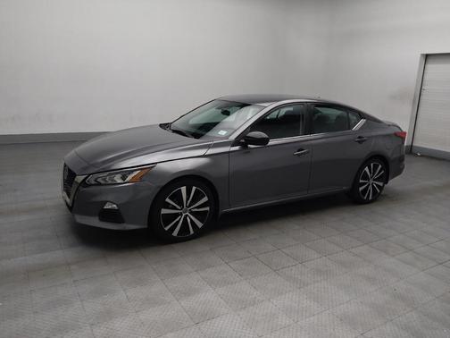 2022 Nissan Altima SR FWD