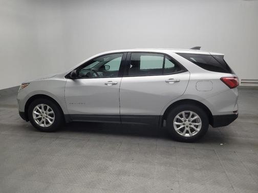 Silver Ice Metallic 2018 Chevrolet Equinox LS