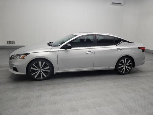 2020 Nissan Altima SR FWD