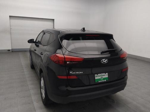 2021 Hyundai TUCSON SE