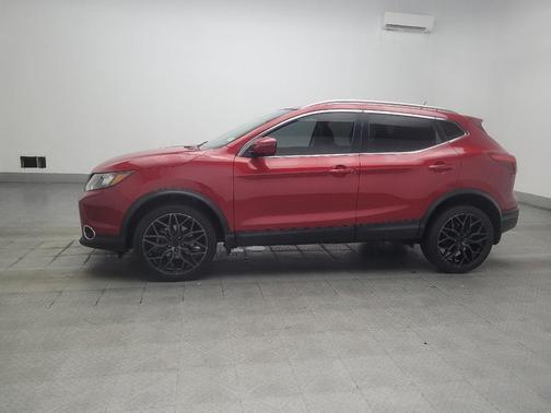 Red 2017 Nissan Rogue Sport SL
