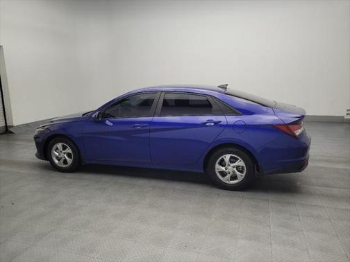 2022 Hyundai ELANTRA SE