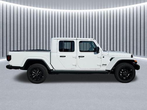 2025 Jeep Gladiator Nighthawk