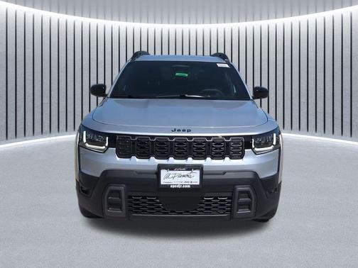 Silver Zynith Clearcoat 2026 Jeep Cherokee Laredo 4x4