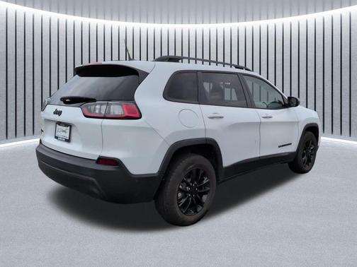 Bright White Clearcoat 2023 Jeep Cherokee Altitude