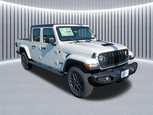2025 Jeep Gladiator Sport S