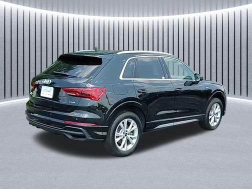 2024 Audi Q3 Premium 45 TFSI S line quattro Tiptronic