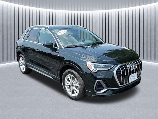 2024 Audi Q3 Premium 45 TFSI S line quattro Tiptronic
