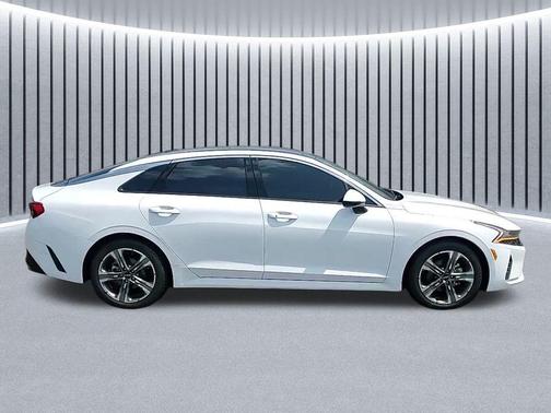2023 Kia K5 EX