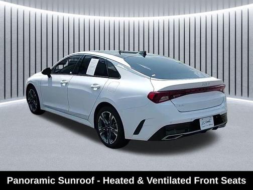2023 Kia K5 EX