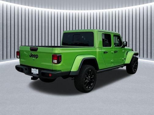 2025 Jeep Gladiator Nighthawk