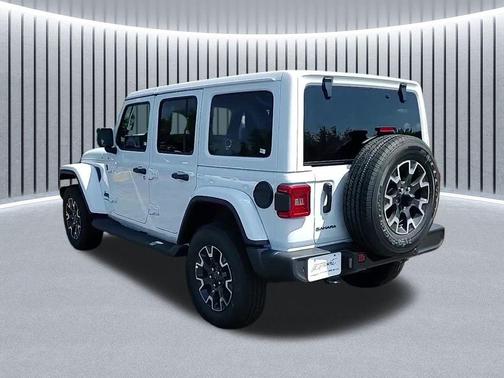 2025 Jeep Wrangler 4-Door Sahara 4x4