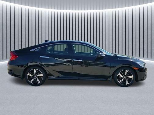 2017 Honda Civic Touring