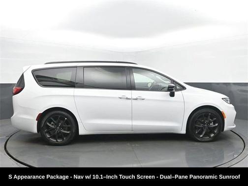 2025 Chrysler Pacifica Limited