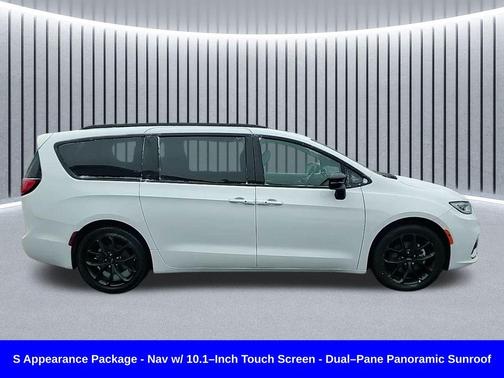 2025 Chrysler Pacifica Limited