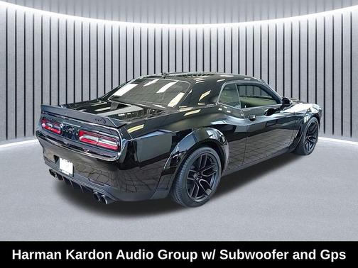Pitch Black Clearcoat 2023 Dodge Challenger SRT Hellcat
