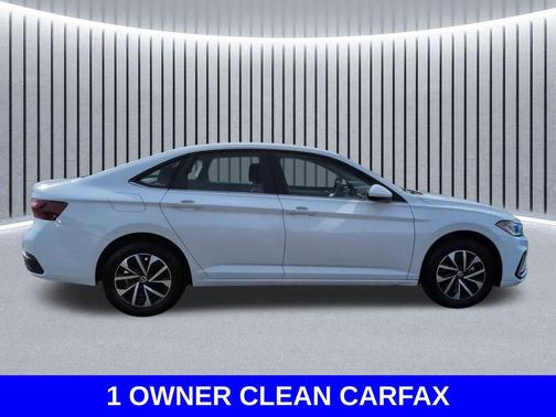 Deep Black Pearl 2025 Volkswagen Jetta 1.5T S
