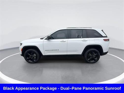 Bright White Clearcoat 2024 Jeep Grand Cherokee Limited