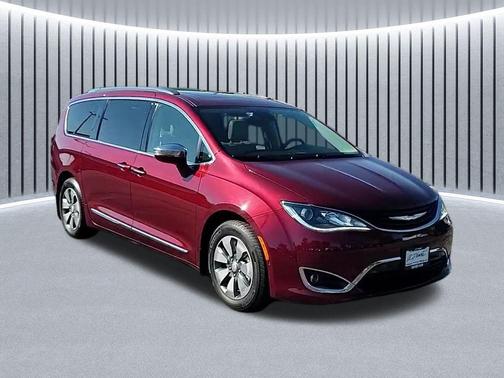 2018 Chrysler Pacifica Hybrid Limited