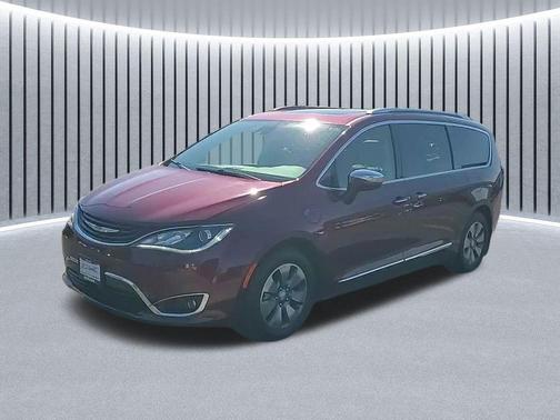2018 Chrysler Pacifica Hybrid Limited