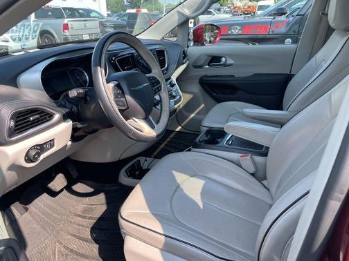 2018 Chrysler Pacifica Hybrid Limited
