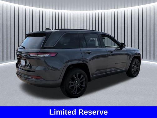 Baltic Gray Metallic Clearcoat 2026 Jeep Grand Cherokee Limited