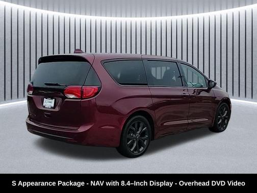 2018 Chrysler Pacifica Touring Plus