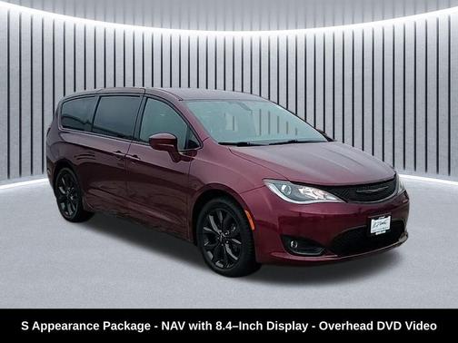 2018 Chrysler Pacifica Touring Plus